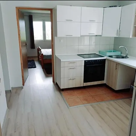 Sunnyhill Apartment